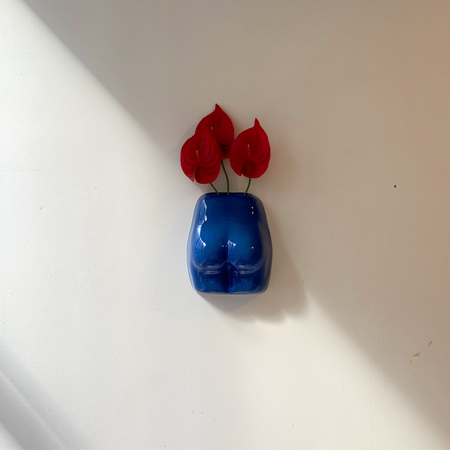 Hanging Butt Vase