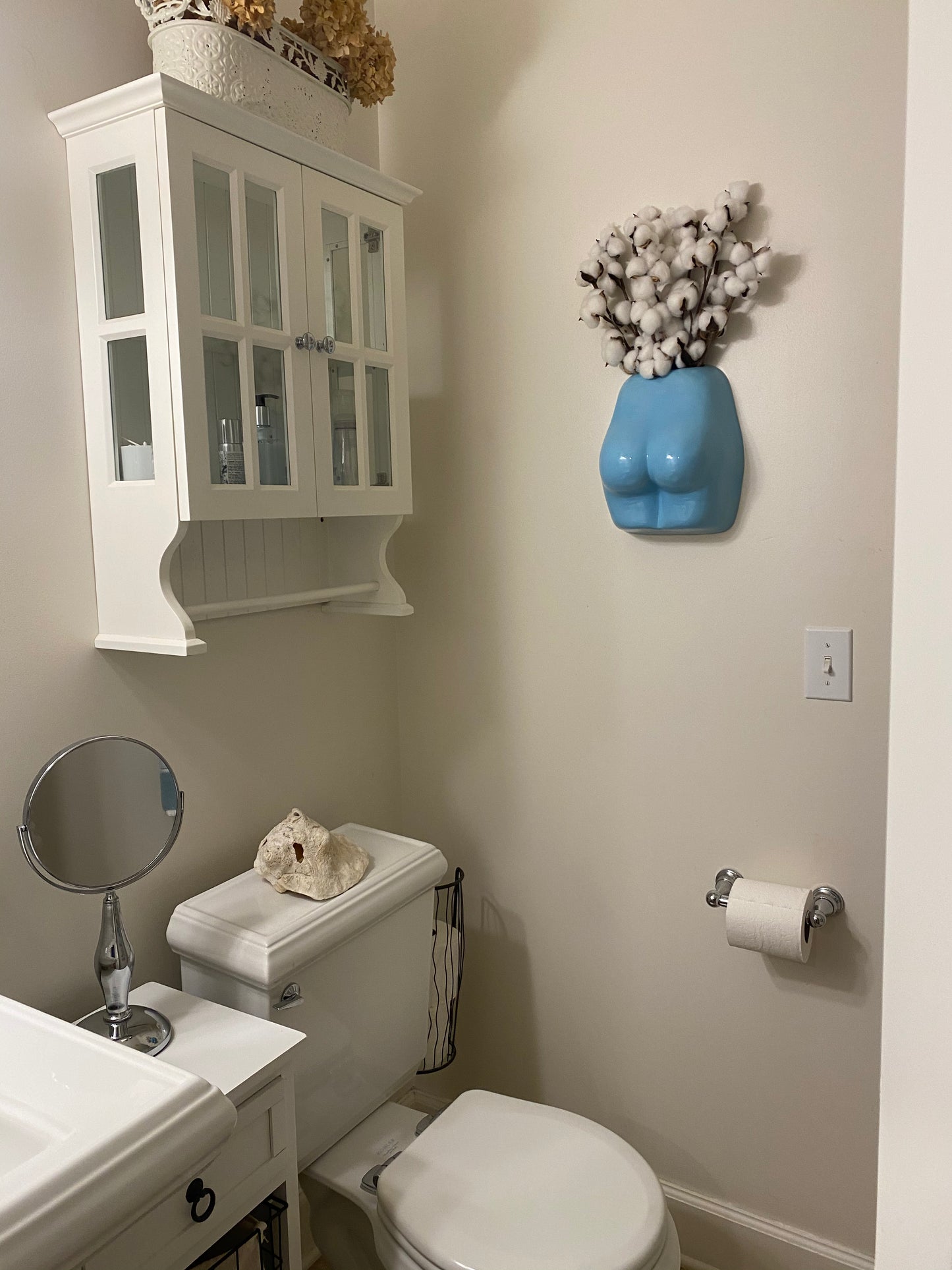Hanging Butt Vase