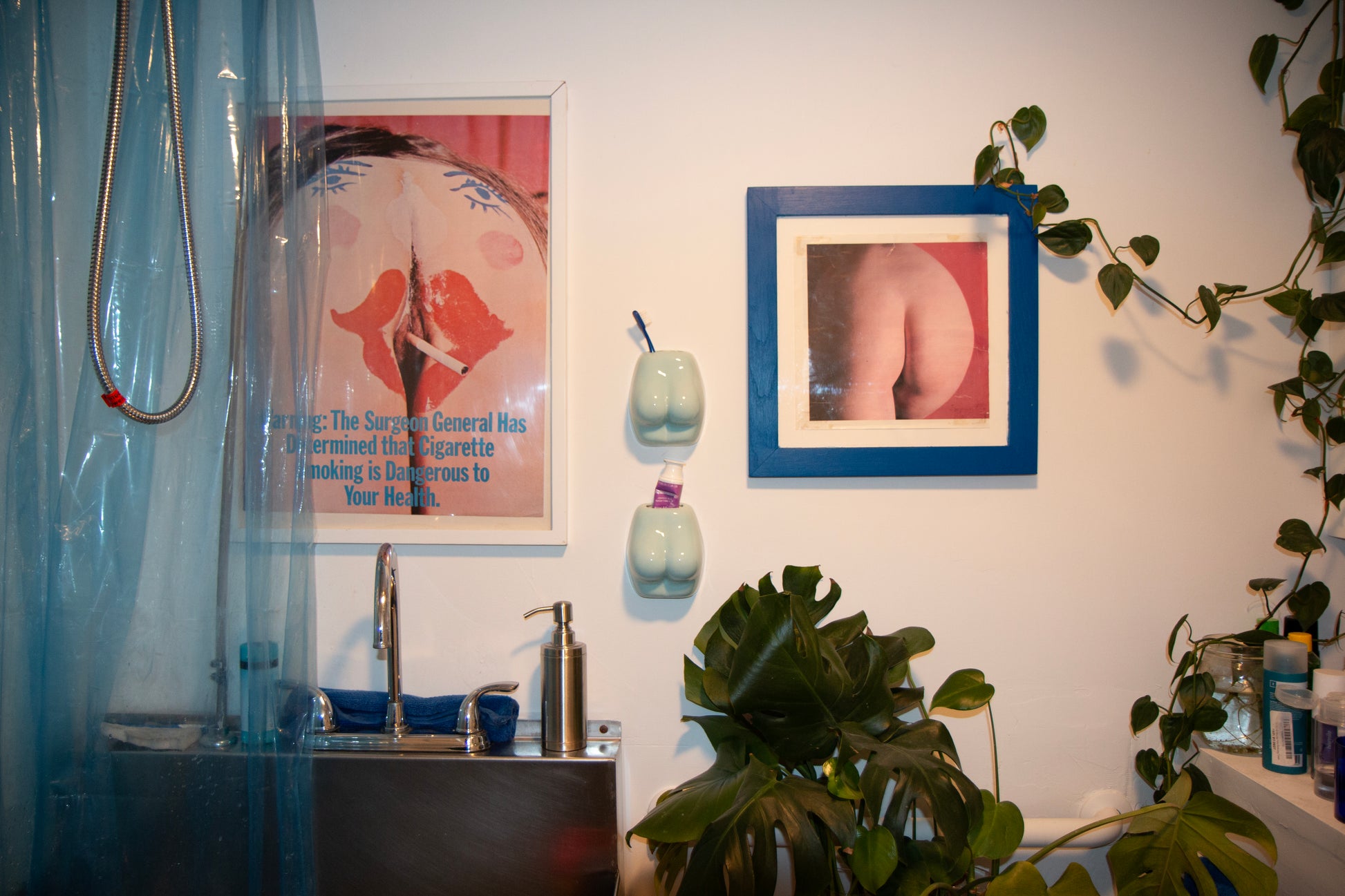 ceramic-wall-mount-toothbrush-holder-bathroom-accessories