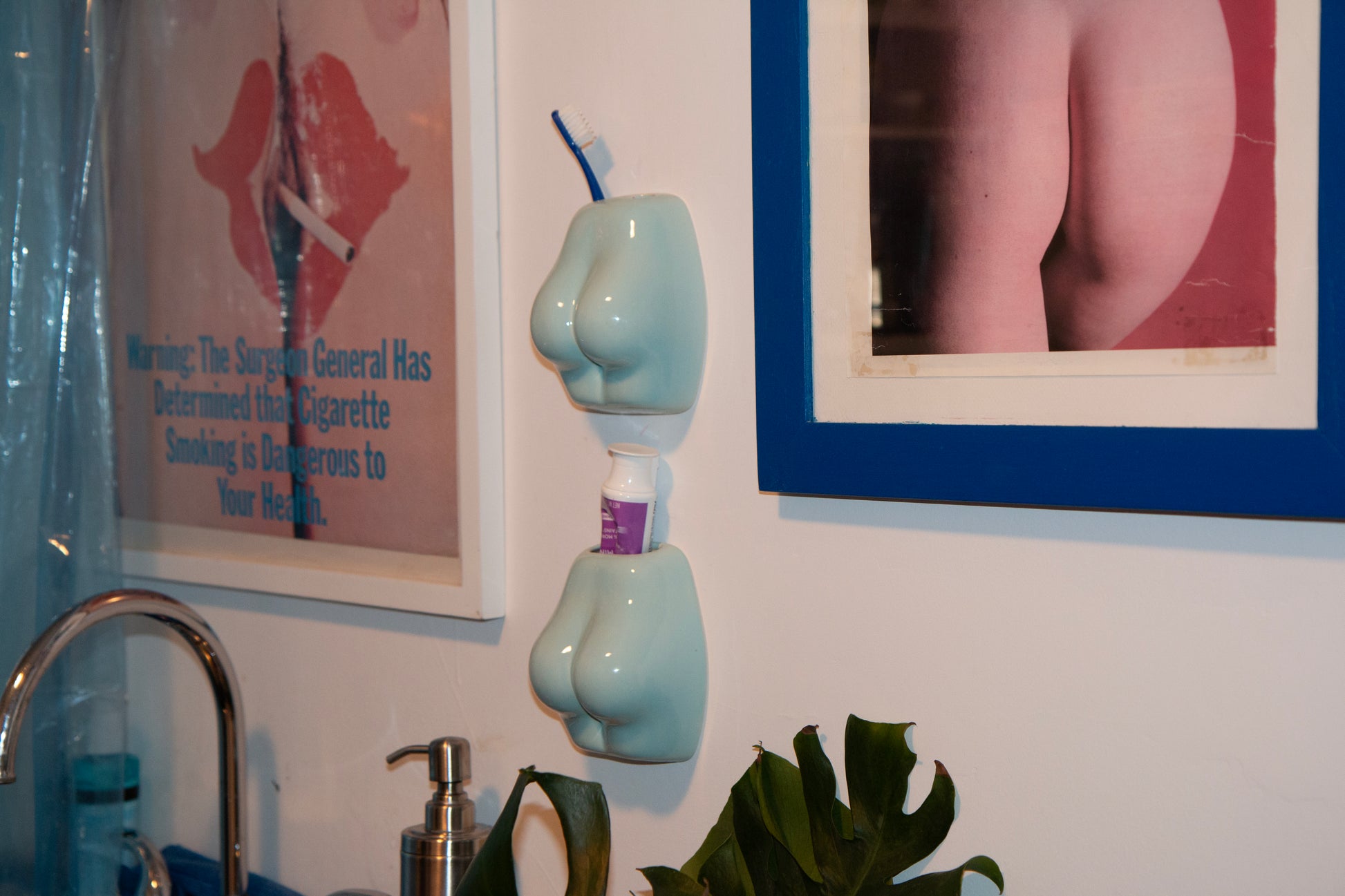 ceramic-wall-mount-toothbrush-holder-bathroom-accessories